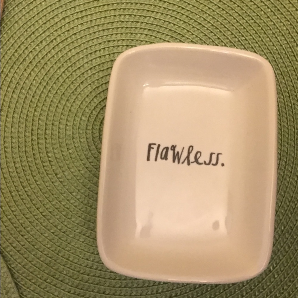 Rae Dunn Dish